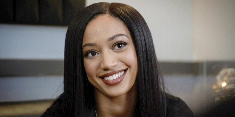 Samantha Logan (Olivia Baker). – Bild: ORF/​PRO7/​Warner/​The CW
