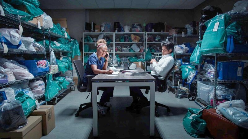 Dr. Neil Melendez (Nicholas Gonzalez), Dr. Claire Browne (Antonia Thomas) – Bild: ORF/​Sony Pictures/​ABC