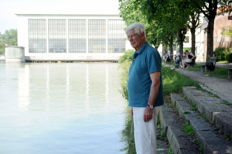 Willi (Siegfried Rauch) hat keinen Lebensmut mehr. – Bild: ORF/​Kineos/​Barbara Bauriedl