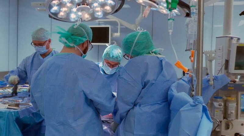 OP in der Klinik für Urologie und Kinderurologie am Klinikum Fulda. – Bild: HR