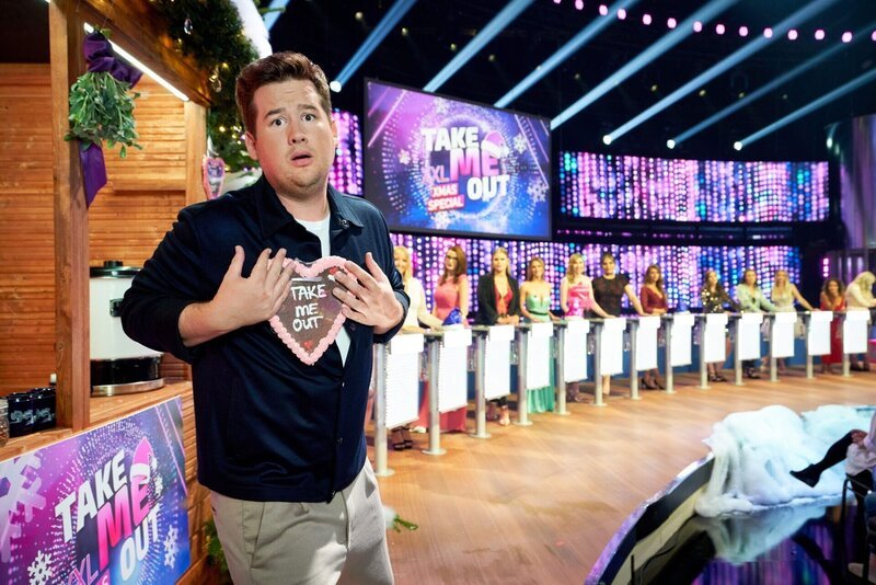 Moderator Chris Tall – Bild: RTL /​ Guido Engels /​ Take Me Out – XXL XMas Special