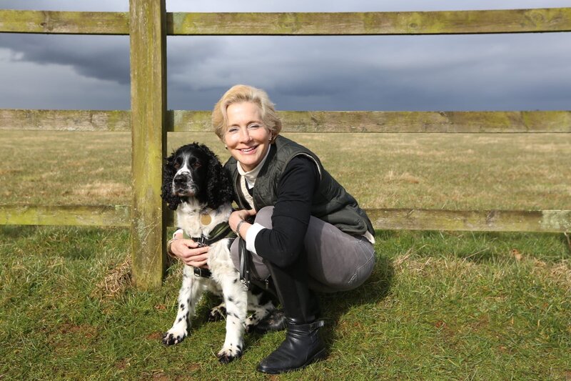 Anne and dog Noah – Bild: Blast! Films Ltd.