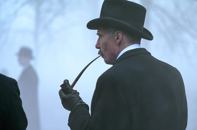 Alexandre TROCKI (Kommissar Cochefert) – Bild: WDR/​Rémy Grandroques/​Tetra Media Fiction/​ Canal+