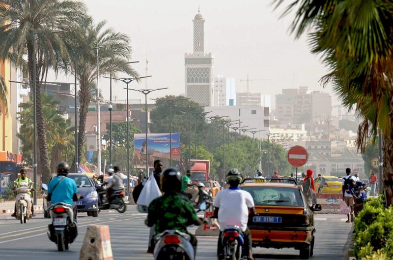 Dakar ist die senegalesische Hauptstadt. 1960 wurde die Republik Senegal von Frankreich unabhängig. – Bild: Elephant Doc
