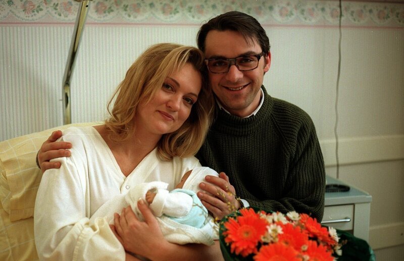 Claudia Androsch (Sabine Leitner), Alexander Lutz (Robert Henker). – Bild: ORF/​MR Film/​Contessina Bauer