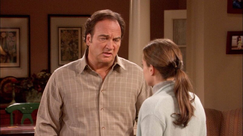 Jim (James Belushi, l.) und Dana (Kimberly Williams-Paisley, r.) – Bild: RTL