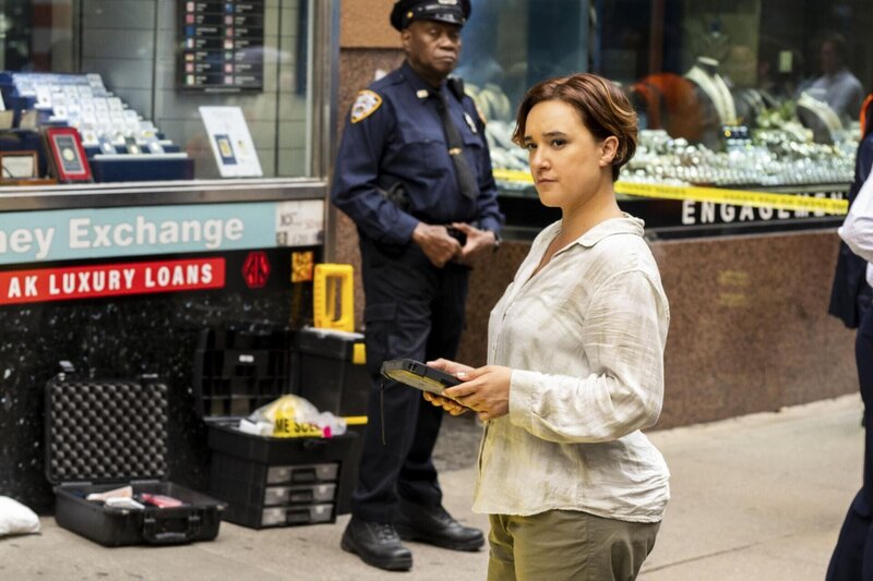 Hana Gibson (Keisha Castle-Hughes) – Bild: CBS Broadcasting Inc.