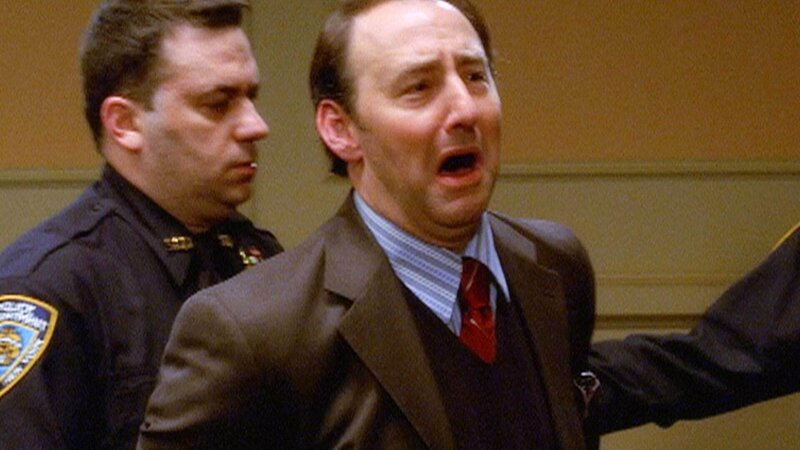 Hat Hubert (Arye Gross) seine Kollegen auf dem Gewissen? – Bild: MG RTL D