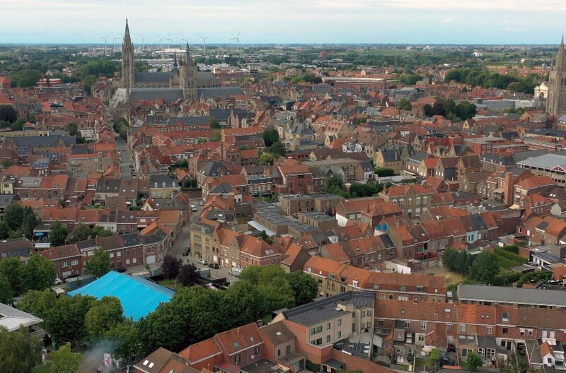 Das Laguiole-Messer aus dem Dorf Laguiole ist ein Symbol für das traditionelle Handwerk des Aubrac, das industriellen Nachahmungen zum Trotz durch renommierte Manufakturen wieder auflebt. – Bild: Elephant Doc