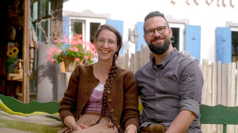 Die Moarwirte Isabella und Sebastian Miller. – Bild: BR/​Ivo Yordanov