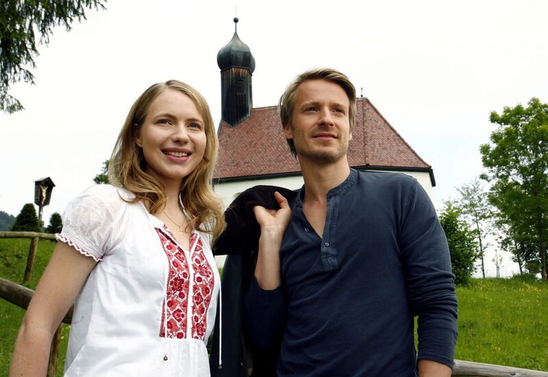 Anna Brüggemann, Max von Pufendorf – Bild: PLURIMEDIA (ARD /​ Degeto /​ Erika Hauri)