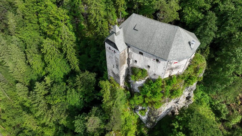 Schloss Stein. – Bild: ORF/​Interspot Film/​Philip Pürcher