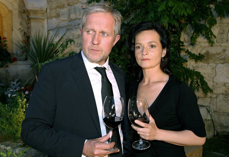 Harald Krassnitzer, Katharina Stemberger – Bild: PLURIMEDIA (ARD /​ ORF)