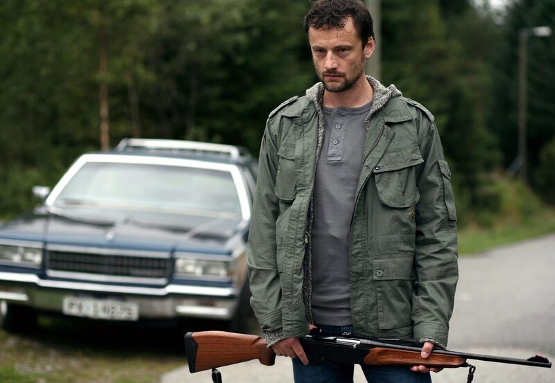 Der Musiker Johnny Solheim (Jesper Malm) wird von seiner Vergangenheit eingeholt. – Bild: ARD Degeto/​ARD Degeto/​Miso Film/​SF Norge/​O.Fyxe