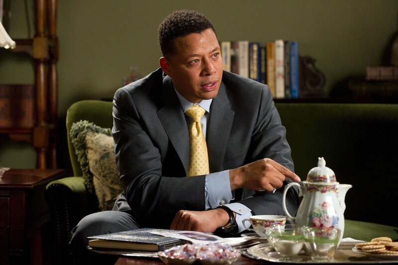 Deputy D.A. Jonah Dekker (Terrence Howard) ermittelt: Eine Lehrerin behauptet, ein dunkelhäutiger Mann habe sie in ihrem Schlafzimmer überfallen und vergewaltigt. Doch sagt die Frau auch die Wahrheit? – Bild: RTL /​ Universal /​ Späte Rache