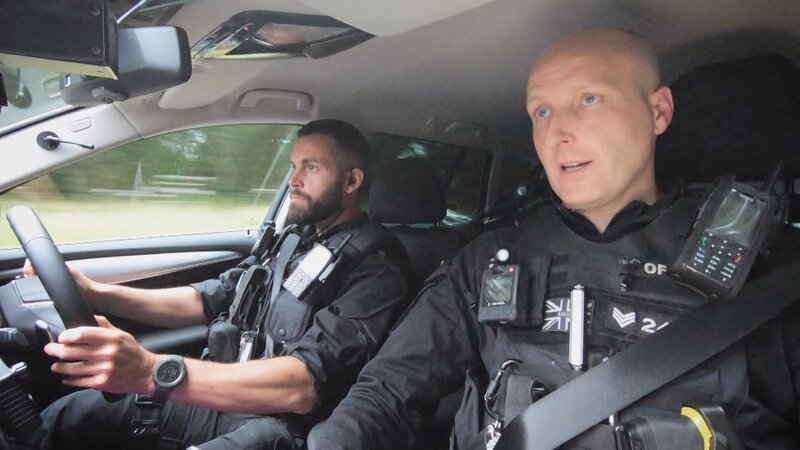 L-R: Lewis Marshall und James Carrington. – Bild: Warner Bros. Discovery