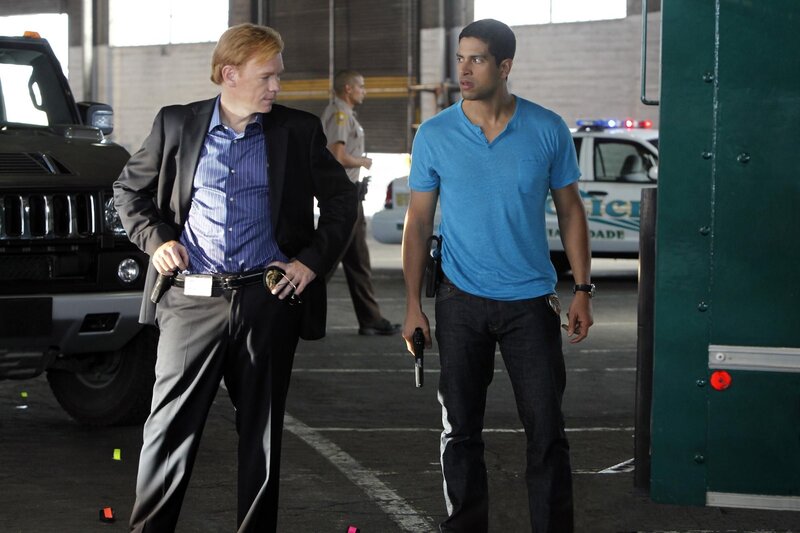 Lt. Horatio Caine (David Caruso, l.); Eric Delko (Adam Rodriguez, r.) – Bild: CBS Broadcasting, Inc. /​ Sonja Flemming