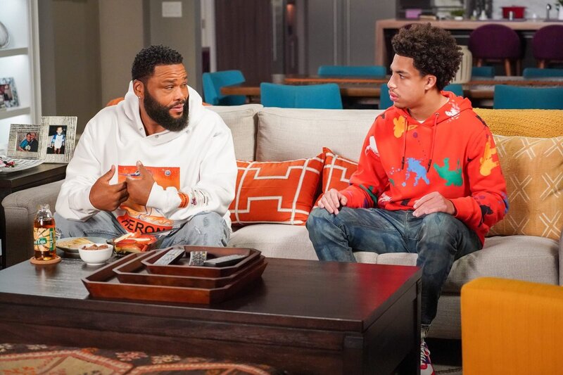 (v.li.): Anthony Anderson (Andre ‚Dre‘ Johnson), Marcus Scribner (Andre ‚Junior‘ Johnson jr.). – Bild: ORF/​Disney/​ABC/​Richard Cartwright