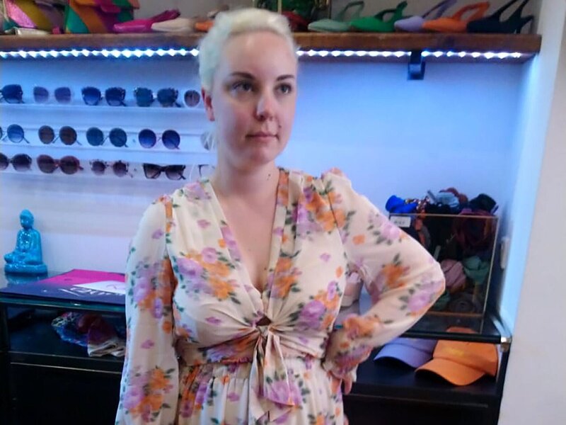 Kandidatin Svenja  Die Verwendung des sendungsbezogenen Materials ist nur mit dem Hinweis und Verlinkung auf RTL+ gestattet. – Bild: RTL /​ Constantin Ent.