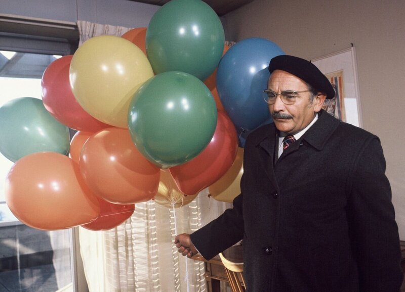 Hat sich von den Luftballons inspirieren lassen: Ruedi Walter als Männdli – Bild: SRF