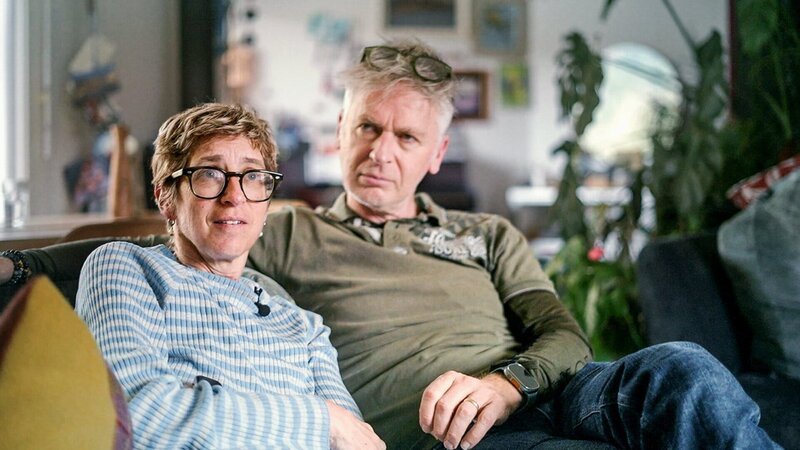 Ursina Parr und ihr Ehemann – Bild: SRF/​NZZ Format