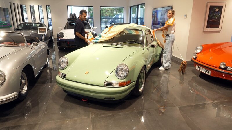 Hamid sucht ein exklusives Restomod in Miami. – Bild: RTLZWEI