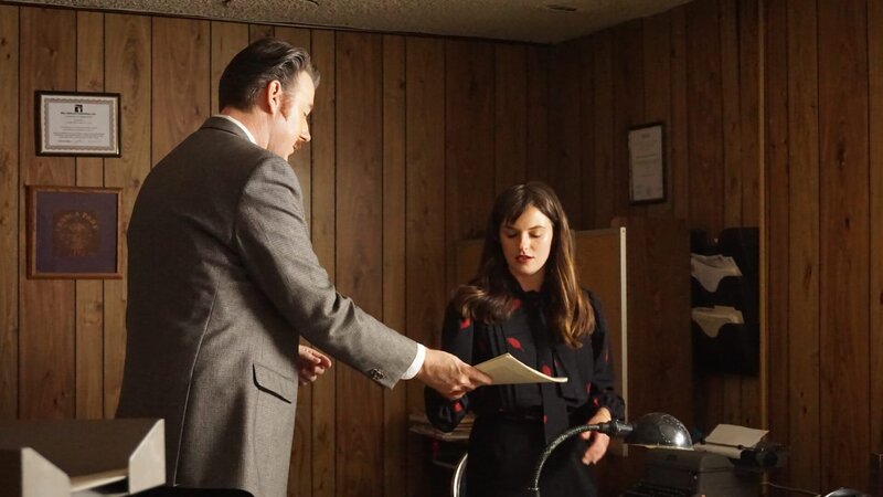 Linda in office – re-cre actors. – Bild: Discovery Communications, LLC