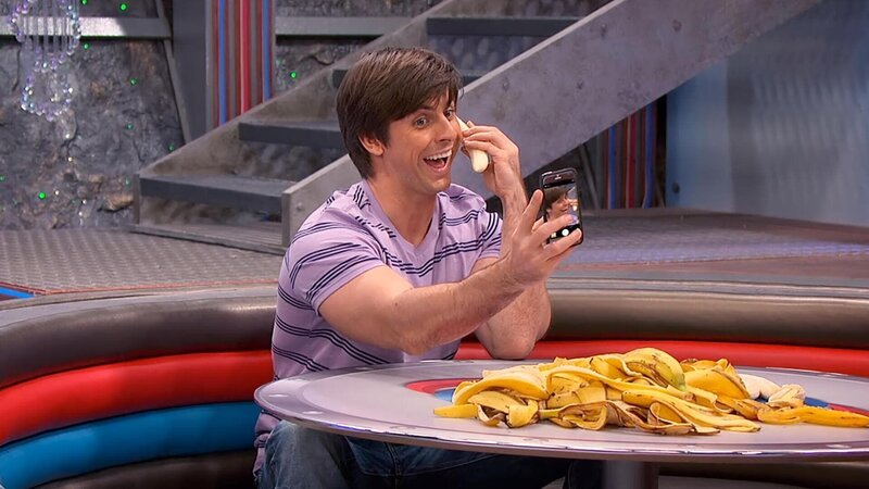 Cooper Barnes als Captain Man – Bild: Nickelodeon