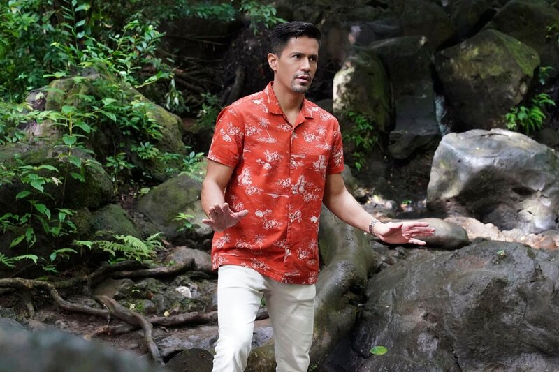 Thomas Magnum (Jay Hernandez) – Bild: TVNOW /​ © 2020 CBS Studios Inc. and Universal Television LLC. ALL RIGHTS RESERVED.