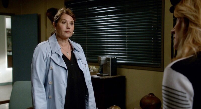 Angela Rizzoli (Lorraine Bracco, l.), Maura Isles (Sasha Alexander) – Bild: RTL /​ Warner Bros.