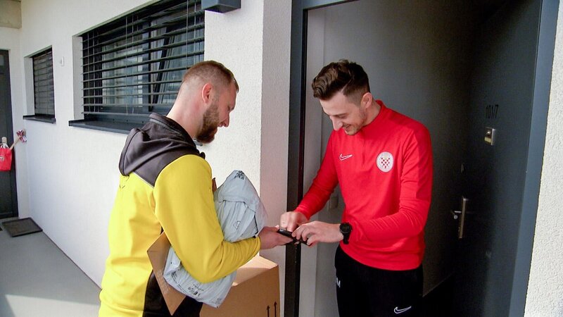 Allein die Post liefert in Österreich etwa 250 Millionen Pakete aus. – Bild: ORF