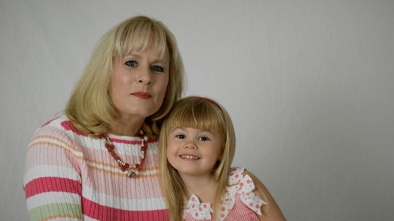 Toni Henthorn (l.) – Bild: zlw /​ Crime + Investigation /​ A+E Networks