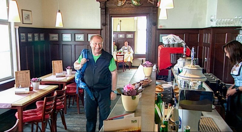 Harry Prünser im Stubenberhaus am Schöckl. – Bild: ORF