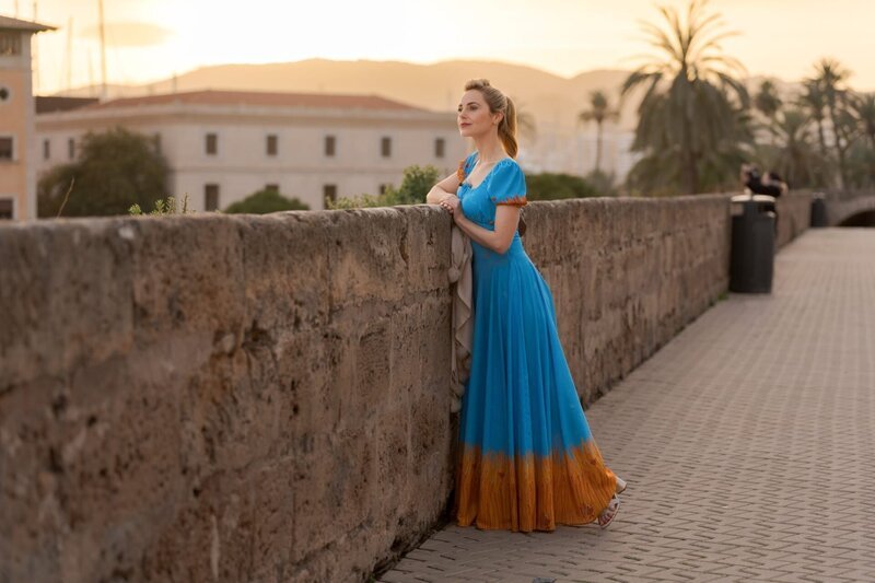 Silvia Schneider unterwegs in Mallorca. – Bild: ORF/Silvia Schneider GmbH/Jamie Harrison/Patrick Schneider Silvia Schneider unterwegs in Mallorca. – Bild: ORF/Silvia Schneider GmbH/Jamie Harrison/Patrick Schneider