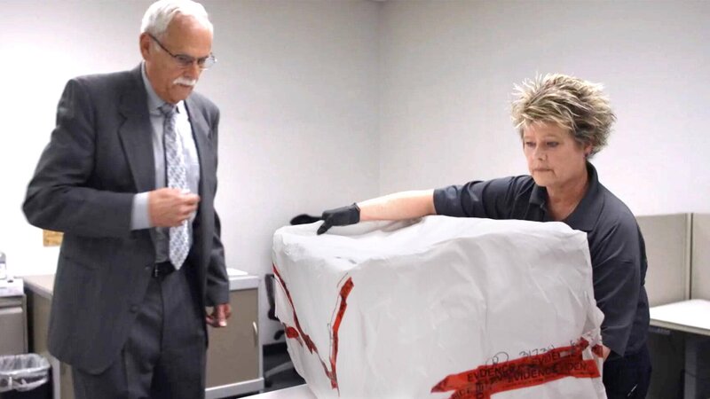 Detektiv und Gerichtsmediziner – Bild: Crime + Investigation /​ A+E Global Media