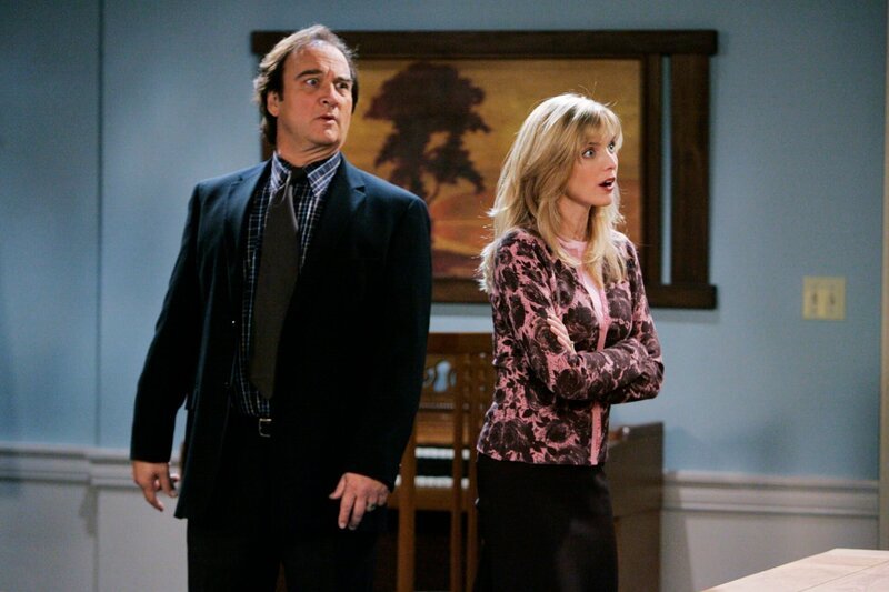 Cheryl urges Jim to behave on St. Patty’s Day and forego his annual law-bending „Green Man“ routine so she can assure herself an appointment to the church committee. Her chances are nevertheless diminished -- not because of Jim, but for her own arrest for public lewdness -- on „According to Jim“ TUESDAY, MARCH 14 (8:00–8:30 p.m., ET), on the ABC Television Network. (ABC/CRAIG SJODIN) JIM BELUSHI, COURTNEY THORNE-SMITH – Bild: American Broadcasting Companies, Inc. Cheryl urges Jim to behave on St. Patty’s Day and forego his annual law-bending „Green Man“ routine so she can assure herself an appointment to the church committee. Her chances are nevertheless diminished -- not because of Jim, but for her own arrest for public lewdness -- on „According to Jim“ TUESDAY, MARCH 14 (8:00–8:30 p.m., ET), on the ABC Television Network. (ABC/CRAIG SJODIN) JIM BELUSHI, COURTNEY THORNE-SMITH – Bild: American Broadcasting Companies, Inc.