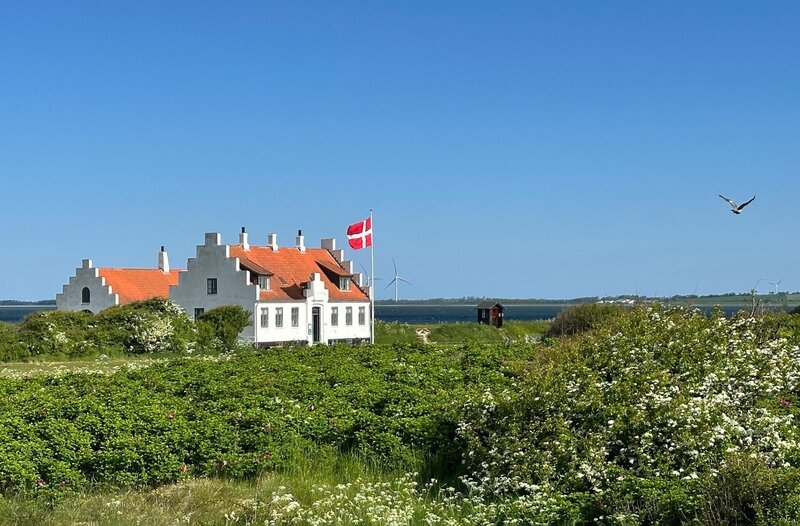 Der Limfjord liegt im Norden Dänemarks und verbindet die Nordsee mit dem Kattegat. Es ist ein Traumziel für Wassersportler und alle, die Erholung und Ruhe suchen. – Bild: NDR/Katrin Heineking Der Limfjord liegt im Norden Dänemarks und verbindet die Nordsee mit dem Kattegat. Es ist ein Traumziel für Wassersportler und alle, die Erholung und Ruhe suchen. – Bild: NDR/Katrin Heineking