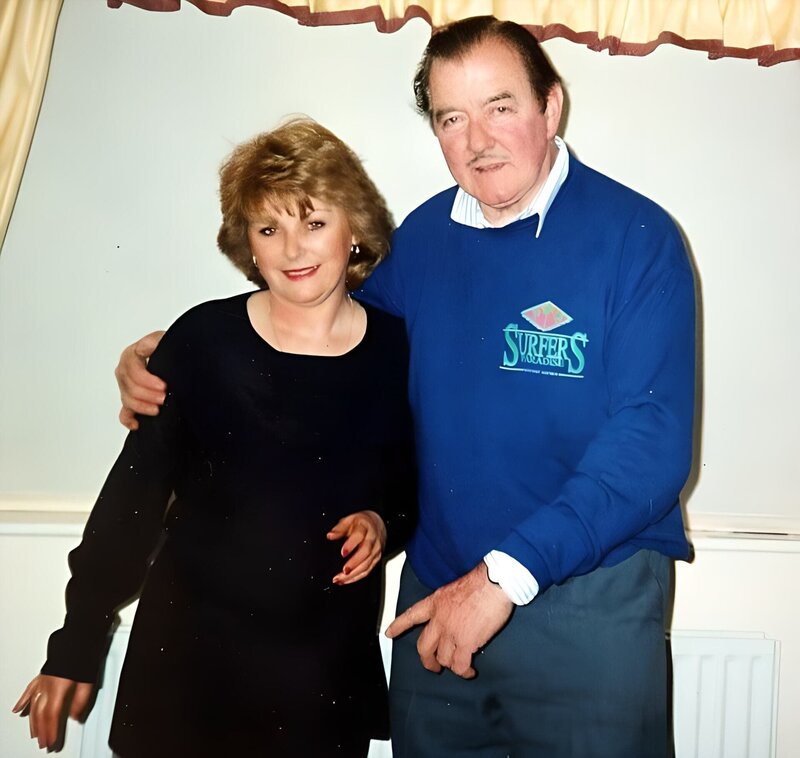 Christine Lee (l.), John Lowe – Bild: RTL