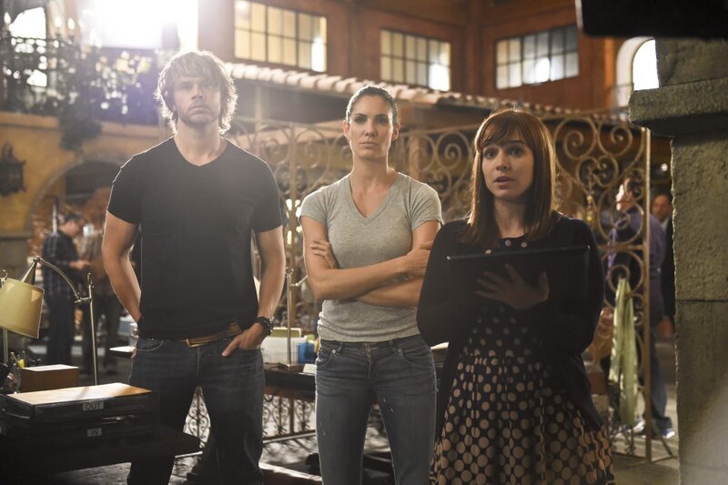 Ein neuer Fall wartet auf Nell (Renée Felice Smith, r.), Deeks (Eric Christian Olsen, l.) und Kensi (Daniela Ruah, M.) … – Bild: CBS Broadcasting, Inc.