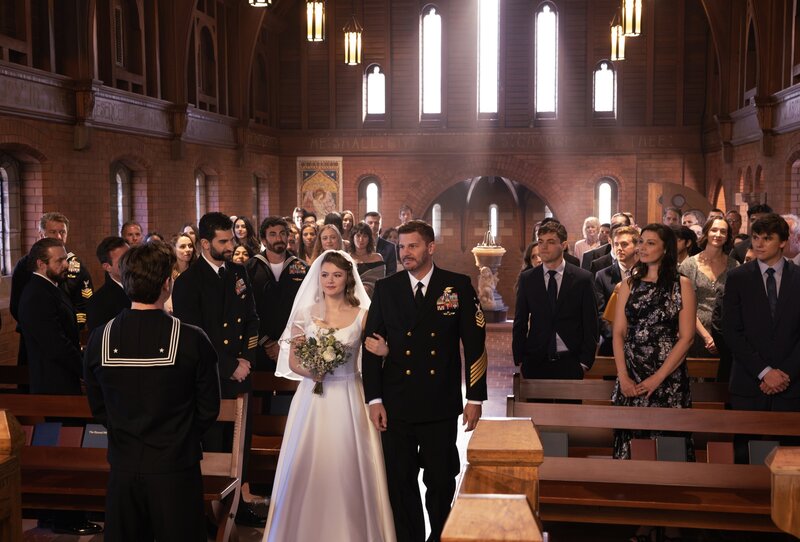 Kerri Medders as Emma and David Boreanaz as Jason Hayes in SEAL Team episode 10, season 7, streaming on Paramount+. – Bild: Trae Patton/​Paramount+