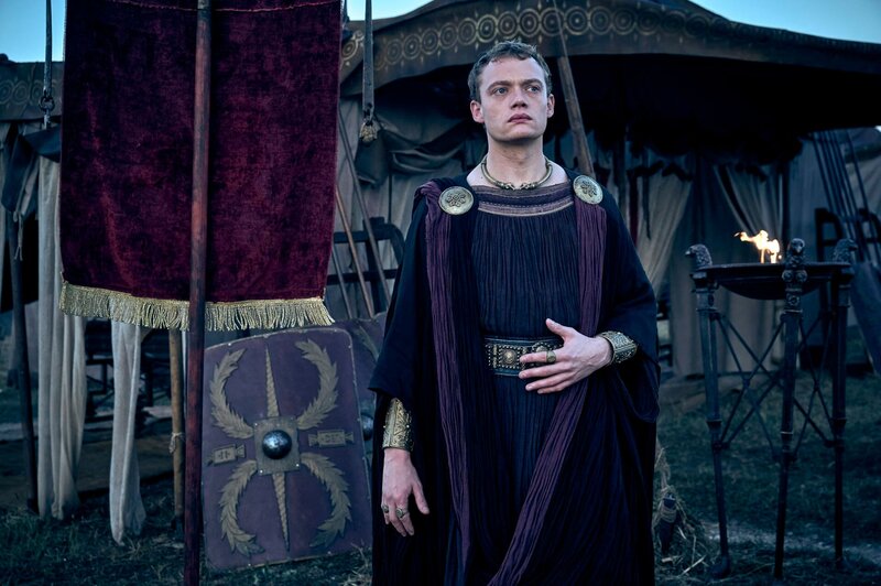 Domitian (Jojo Macari) – Bild: Peacock /​ Reiner Bajo