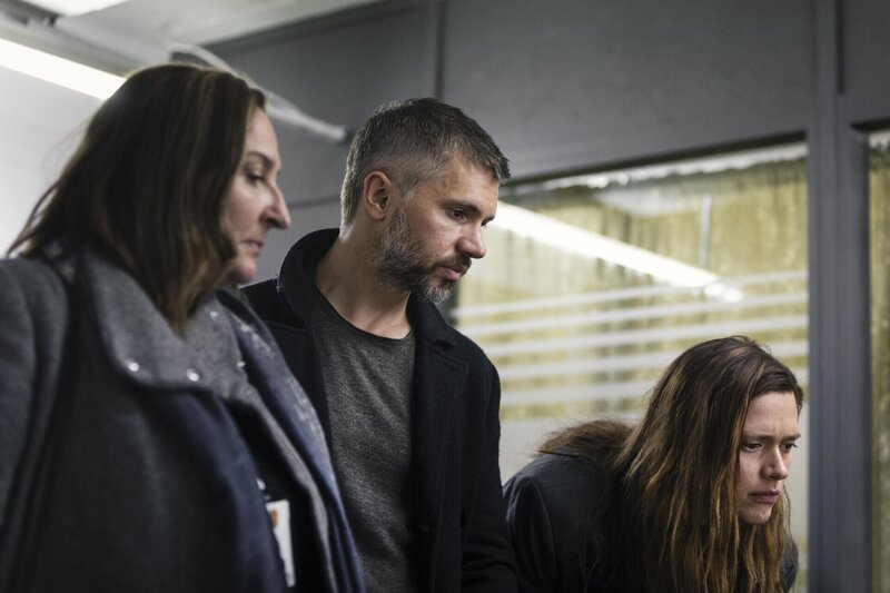 (v.l.n.r.) Wenche (Ragnhild Gudbrandsen); Lars Haaland (Nicolai Cleve Broch); Alfhildr Enginsdottir (Krista Kosonen) – Bild: HBO Nordic