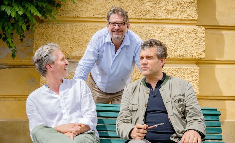Johann-Philipp Spiegelfeld , Alexander Kottulinsky, Johannes Schwarzenberg. – Bild: ORF/​Interspot Film/​Alexander Clement