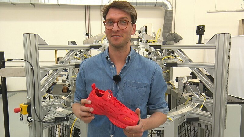 Covision Media - Franz Tschimben revolutioniert die Produkt-Fotografie mit einem neuen 3D-Scanner. – Bild: 3sat Covision Media - Franz Tschimben revolutioniert die Produkt-Fotografie mit einem neuen 3D-Scanner. – Bild: 3sat