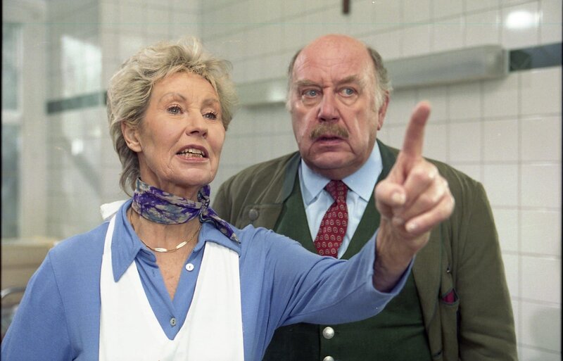 Lotte Ledl (Anna Kofler), Hans Kraemmer (Josef Schimek). – Bild: ORF