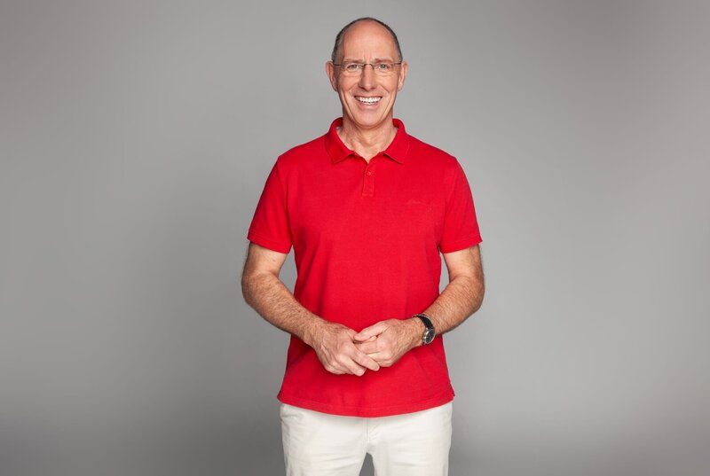 Moderator der Sendung „Quarks“ – Bild: WDR/​Tilman Schenk