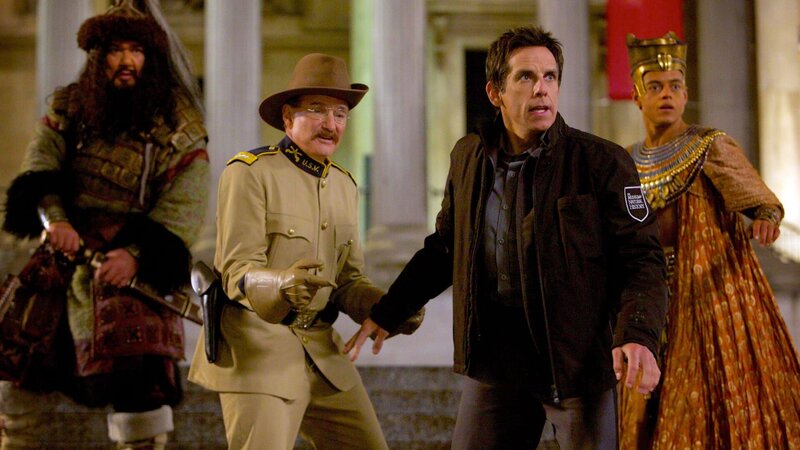 Larry Daley und seine heldenhaften Freunde begeben sich auf ihr bisher größtes Abenteuer.. (Foto, v.li.n..re.:(Patrick Gallagher, Robin Williams, Ben Stiller und Rami Malek) – Bild: Twentieth Century Fox Film Corporation