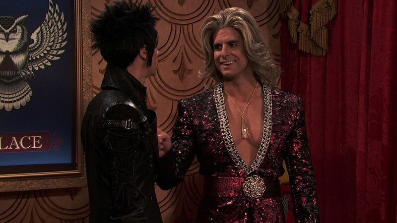 L-R: Henry Hart (Jace Norman), Captain Man /​ Ray Manchester (Cooper Barnes) – Bild: Paramount