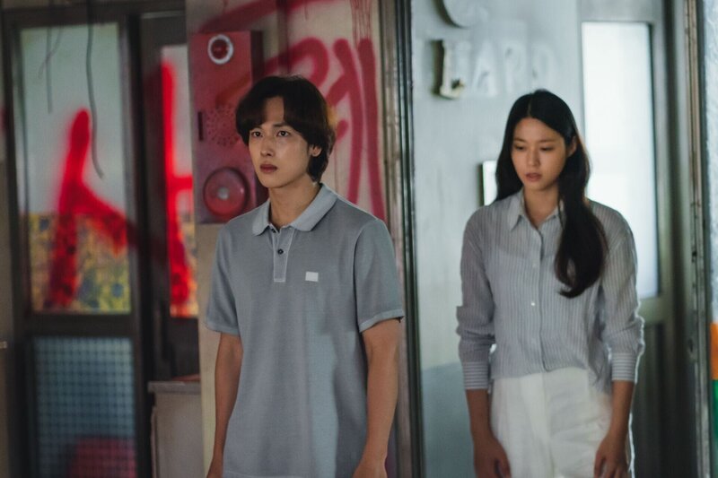 Dae-beom Ahn (Si-wan Im) und Yeo-reum Lee (Seol-hyun Kim) – Bild: RTL /​ KT StudioGenie Co.