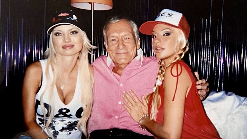 Hugh Hefner (m.) – Bild: Crime + Investigation /​ A+E Setworks